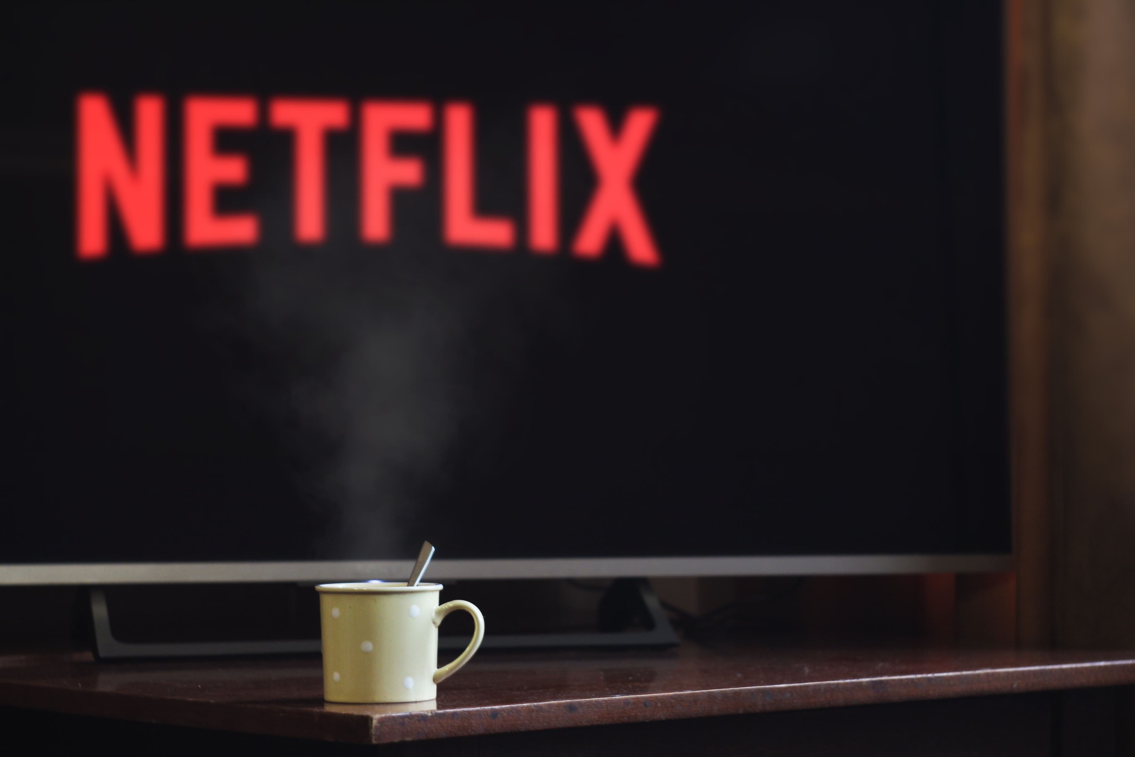 Illustration accompanying this guide to Netflix Data Engineer Interview Questions 2026